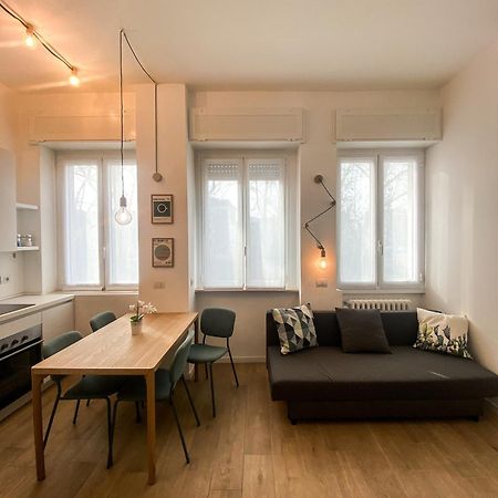Molino Cozy Apartment With Park View In Downtown Milano Milão Exterior foto