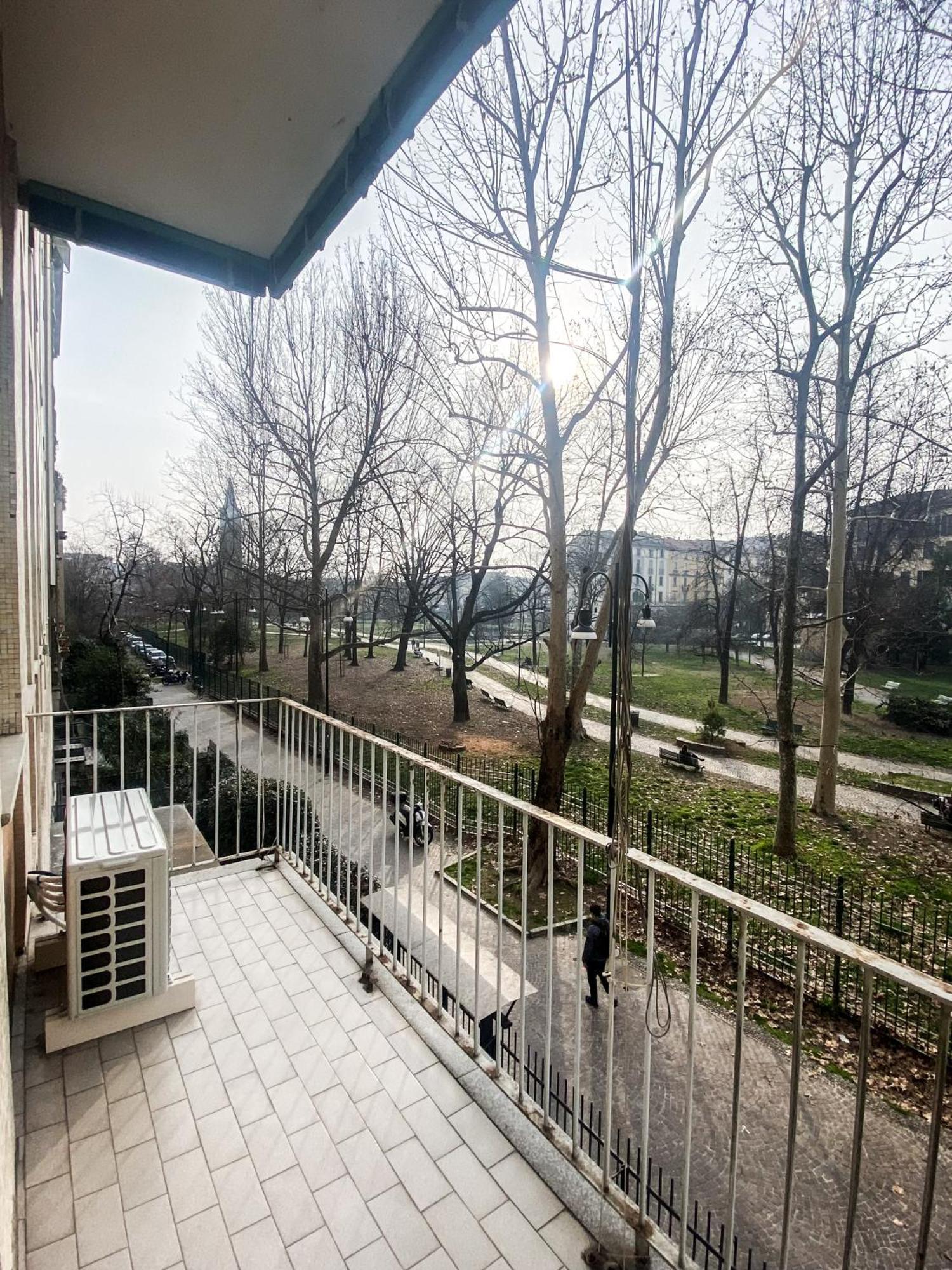 Molino Cozy Apartment With Park View In Downtown Milano Milão Exterior foto